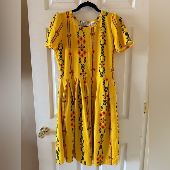 LuLaRoe Dresses & Skirts - Lularoe dress • Women’s large